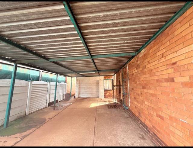 2 BEDROOM HOUSE FOR SALE IN VANDERBIJLPARK CW 6